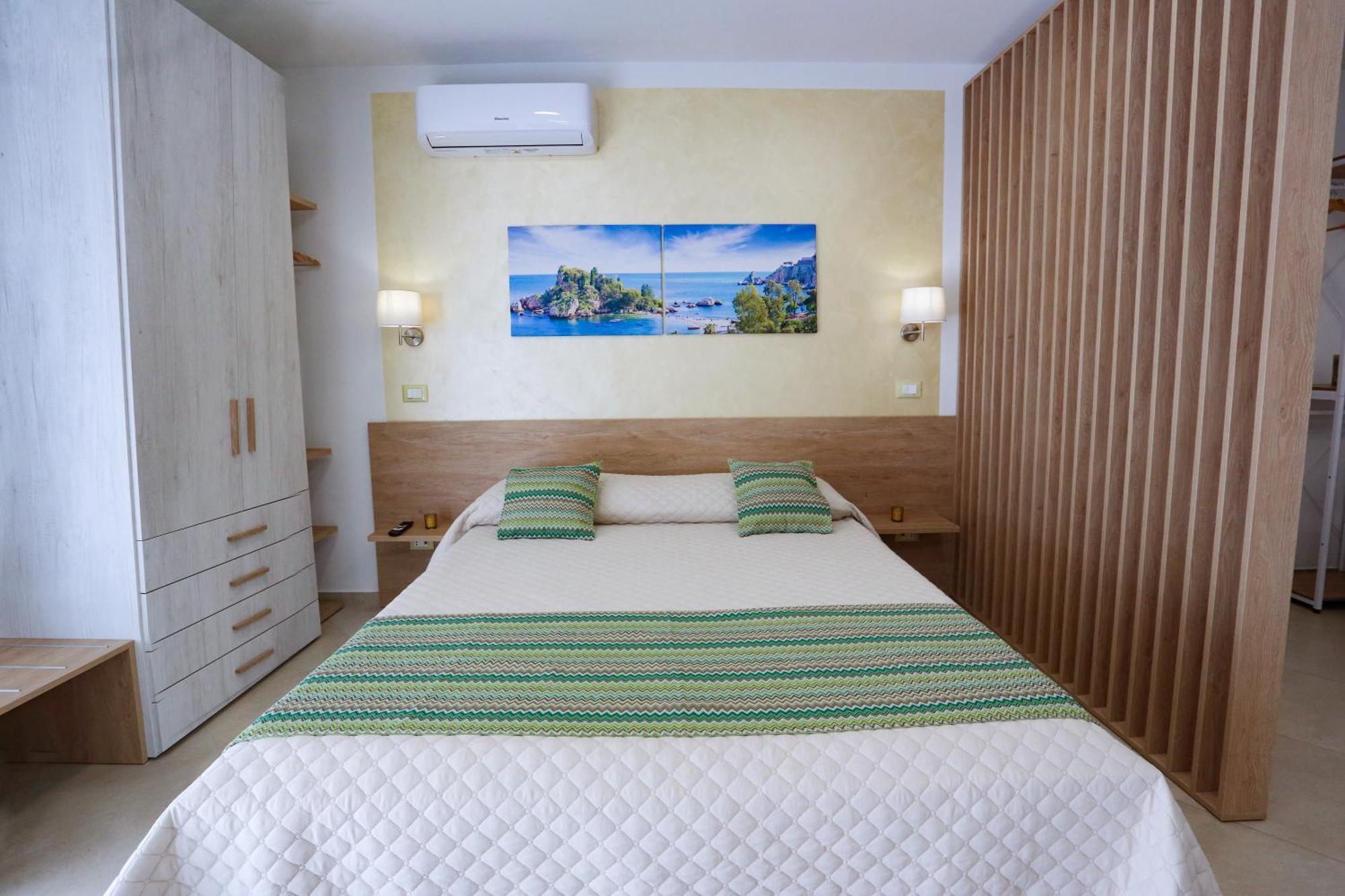 Theos Holidays Apartments جيارديني ناكسوس المظهر الخارجي الصورة