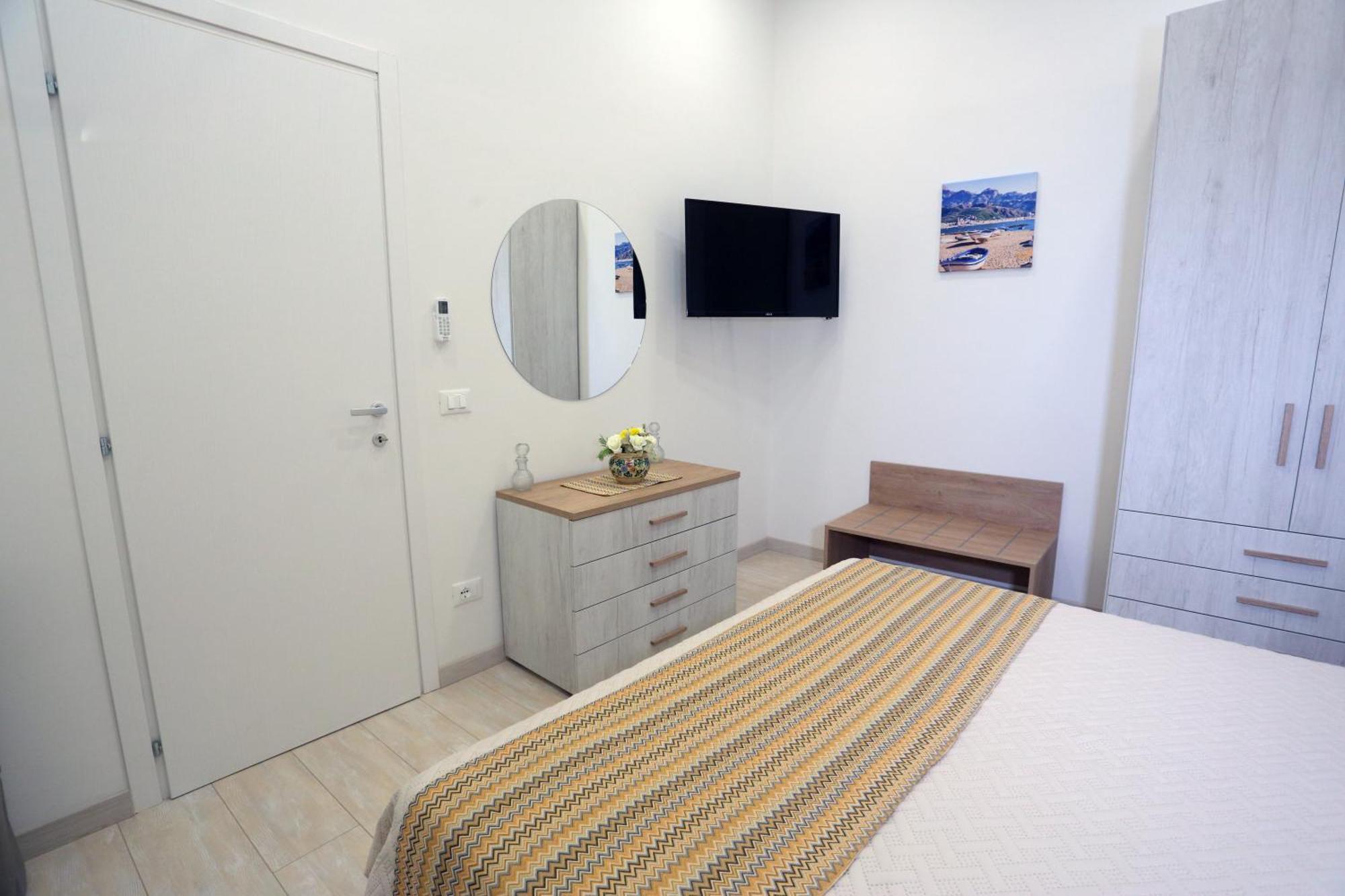 Theos Holidays Apartments جيارديني ناكسوس المظهر الخارجي الصورة