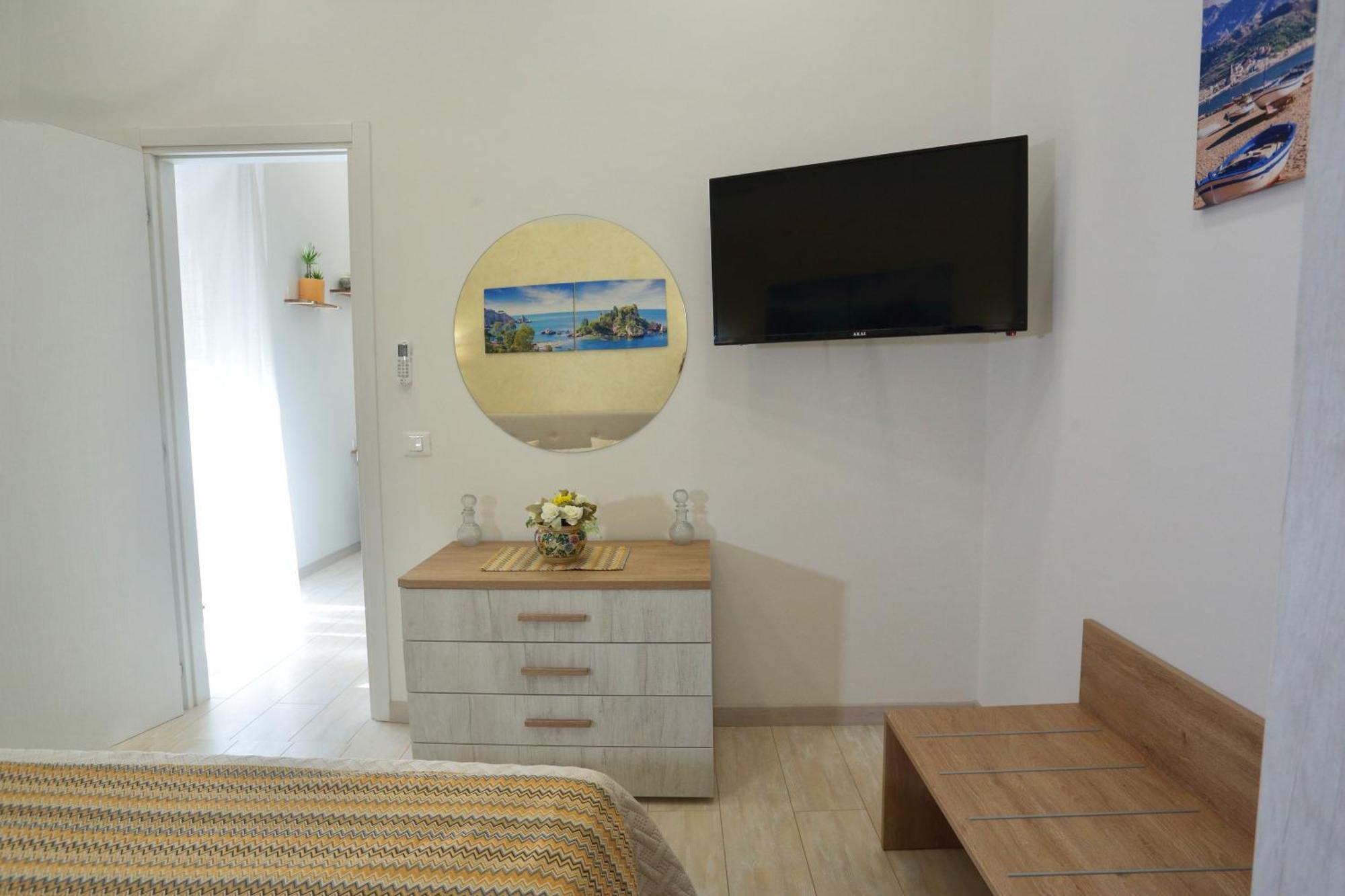 Theos Holidays Apartments جيارديني ناكسوس المظهر الخارجي الصورة