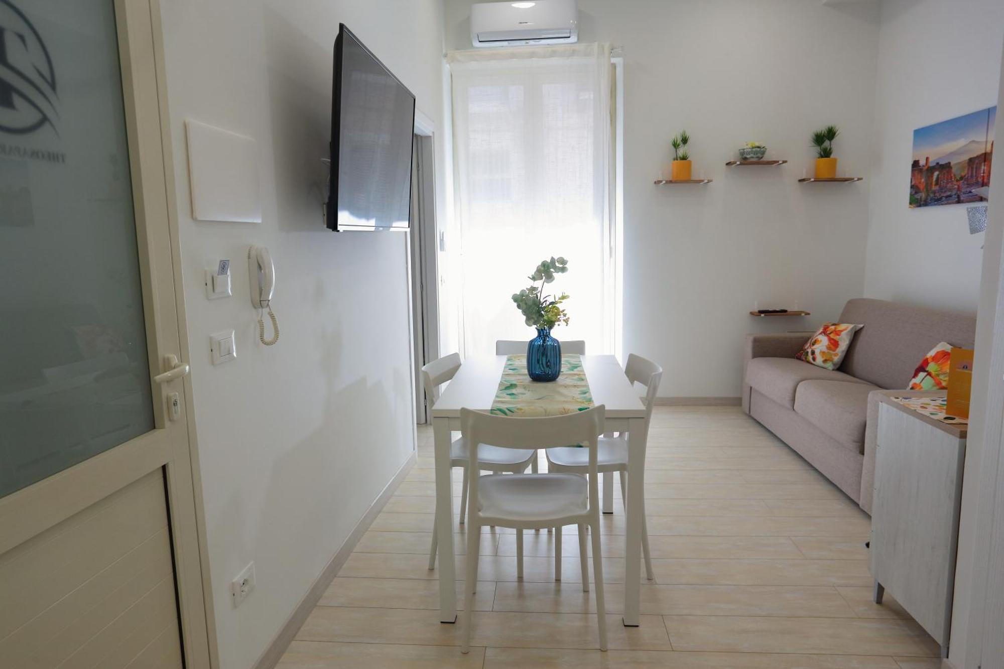 Theos Holidays Apartments جيارديني ناكسوس المظهر الخارجي الصورة