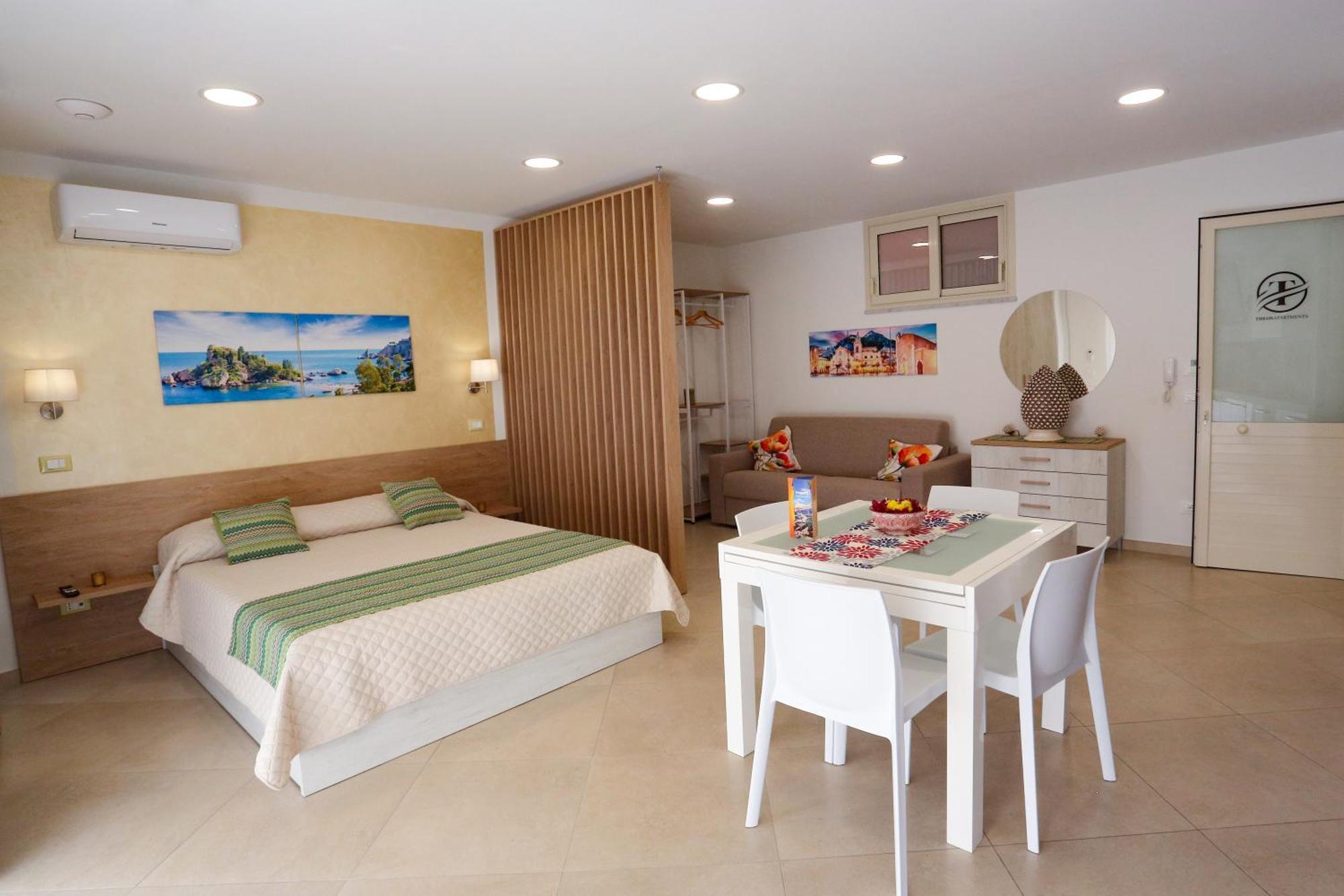 Theos Holidays Apartments جيارديني ناكسوس المظهر الخارجي الصورة